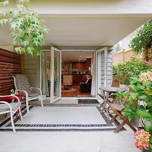 West Side 1br Dunbar Garden Apartment